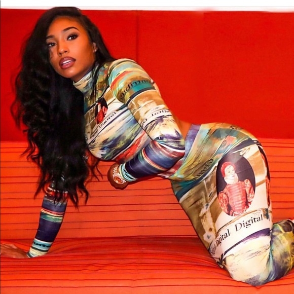 NWOT Beautiful abstract skirt set - Picture 2 of 6